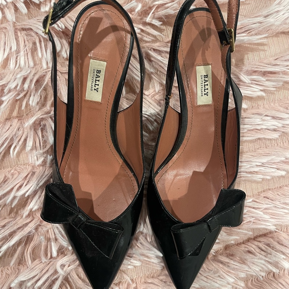 Bally Women’s Black Slingback Heels with Bow – Elegant & Classic